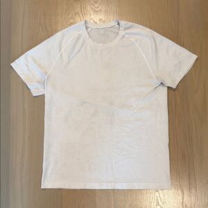 Lululemon Metal Vent Tee